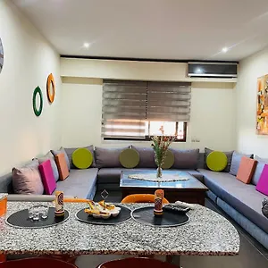  Appartement Avec Piscine A 150m Des Jardins Majorelle Maroc