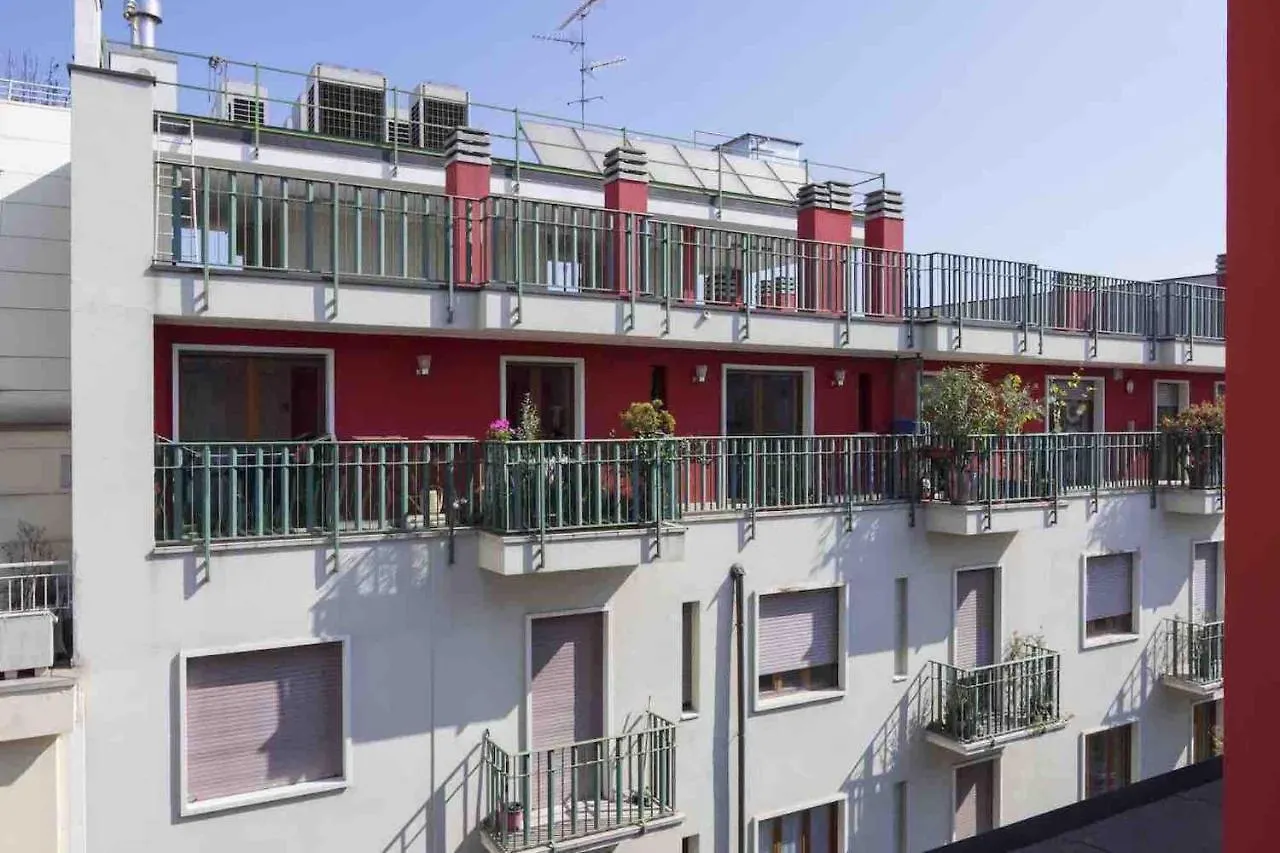 Contempora - Cavallotti 13 - A65 Milão